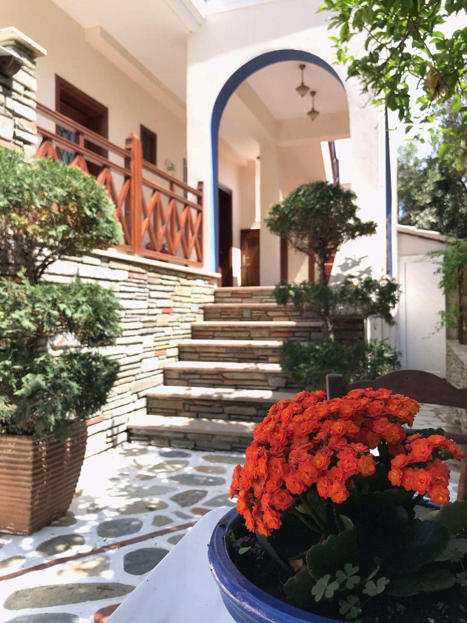 Niriides Hotel Đảo Amolianí Ngoại thất bức ảnh