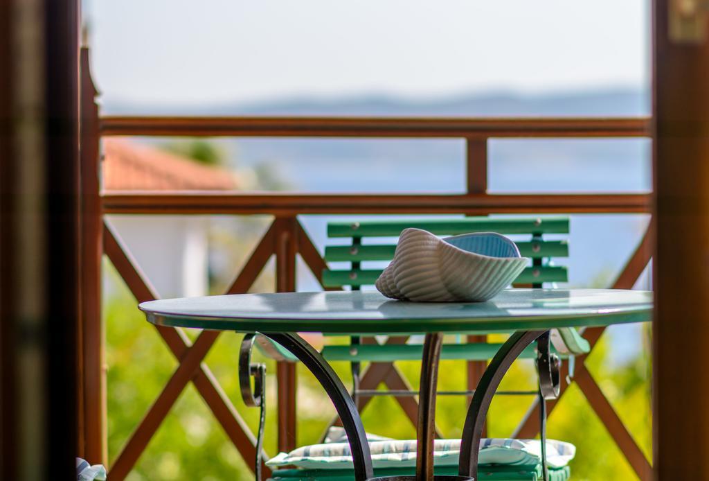 Niriides Hotel Đảo Amolianí Ngoại thất bức ảnh