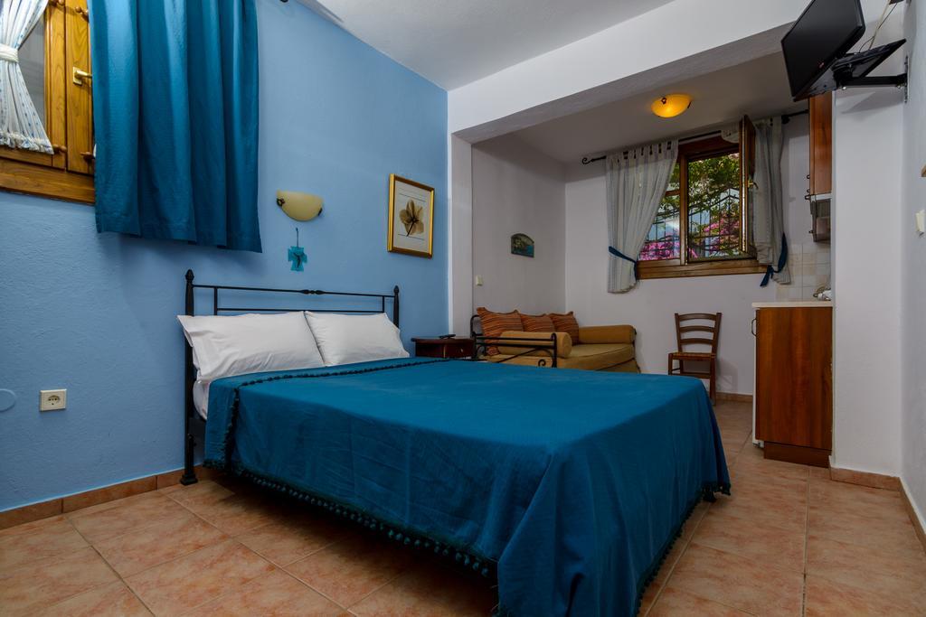 Niriides Hotel Đảo Amolianí Ngoại thất bức ảnh