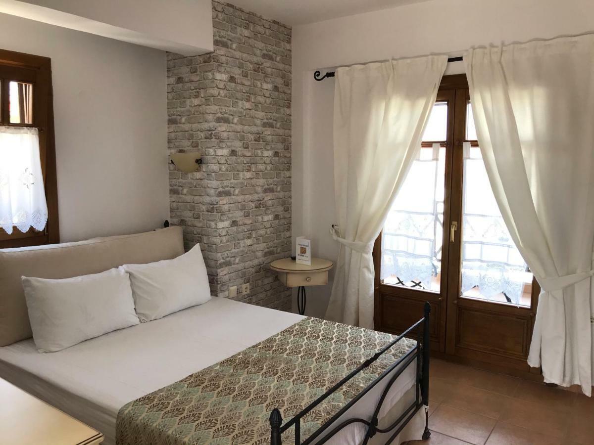 Niriides Hotel Đảo Amolianí Ngoại thất bức ảnh
