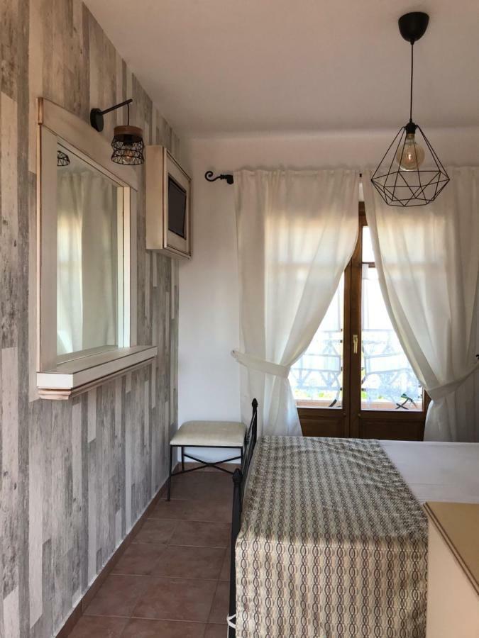 Niriides Hotel Đảo Amolianí Ngoại thất bức ảnh