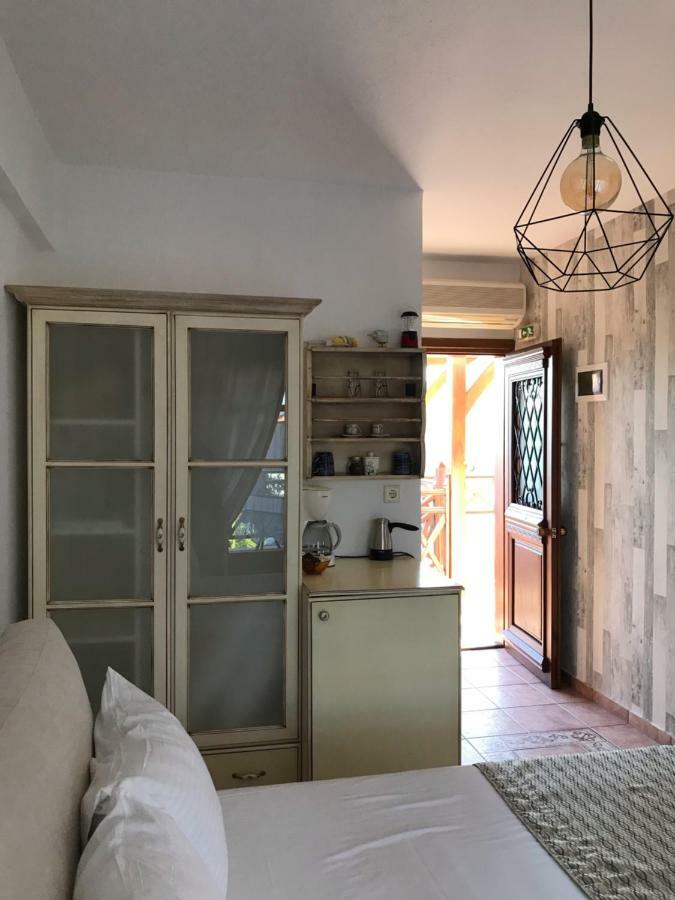 Niriides Hotel Đảo Amolianí Ngoại thất bức ảnh