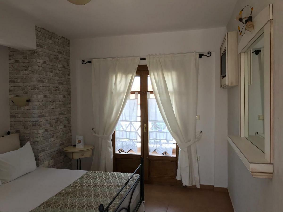 Niriides Hotel Đảo Amolianí Ngoại thất bức ảnh